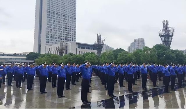 奇异果体育-后续来了！中标无锡的公司被扒出参保人数仅1人(图7)